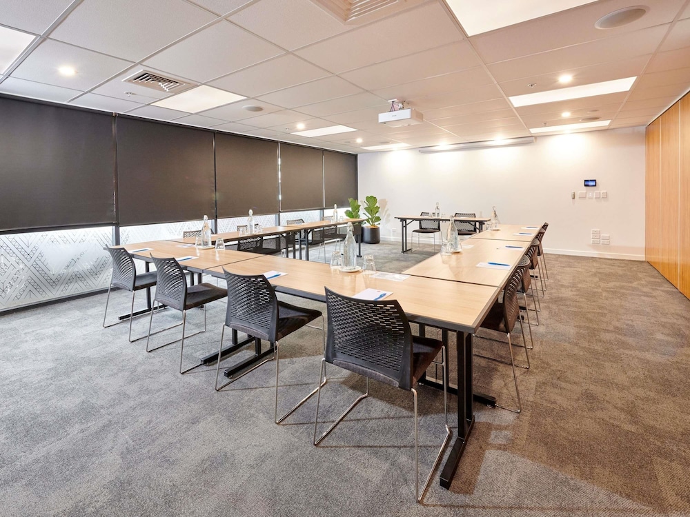 Ibis Hamilton Tainui 53/57