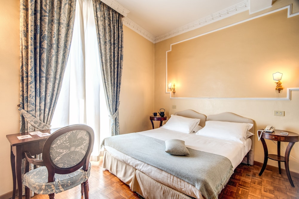 Hotel City Palazzo Dei Cardinali 35/80