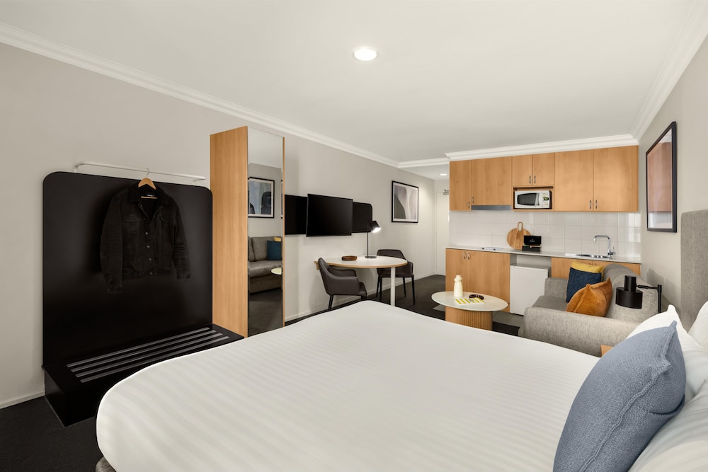 Oaks Perth Hotel 22/61