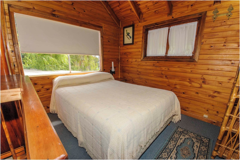 FAMILY, CABIN