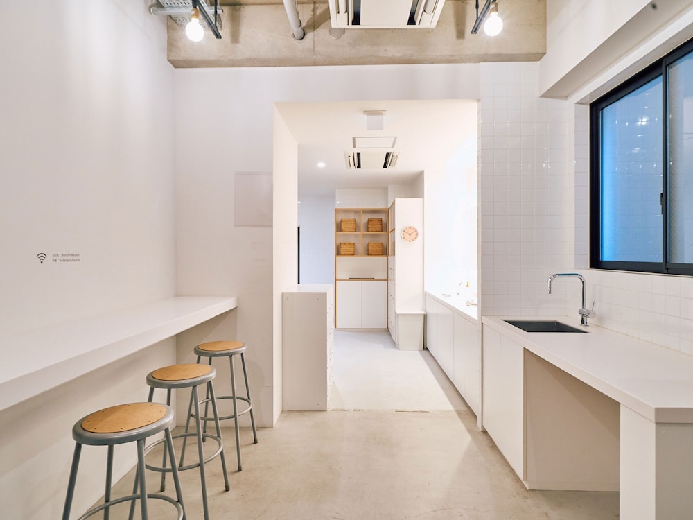 Hotel Plus Hostel Tokyo Asakusa 1 21/24