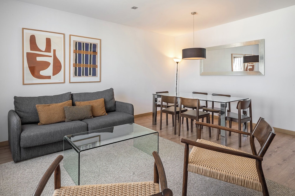 The Corner Apartments by Aspasios 42/65