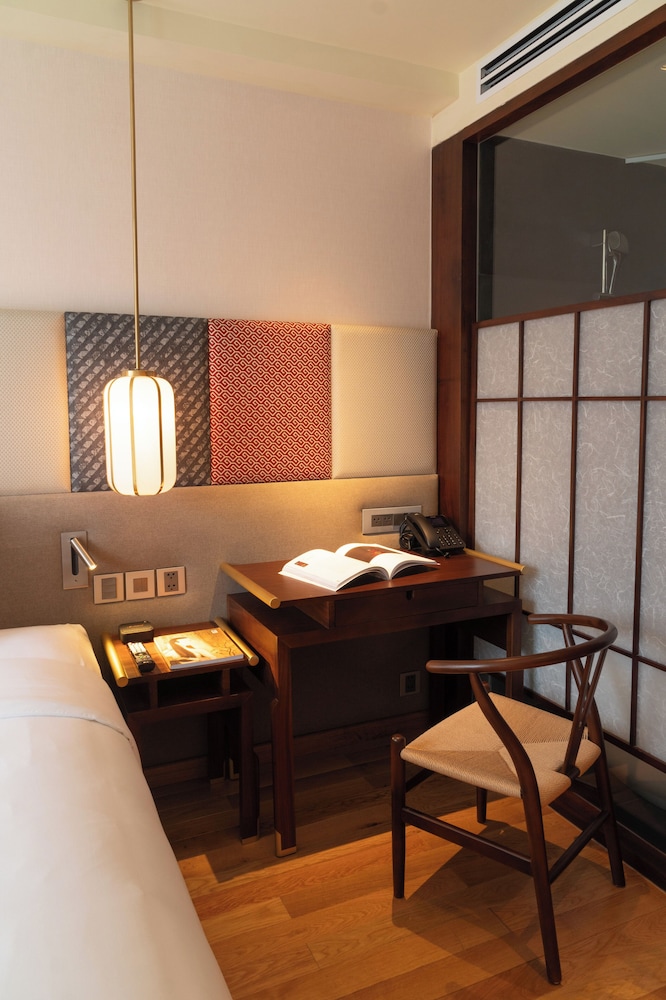 Suzu Saigon - A Boutique Hotel 35/51