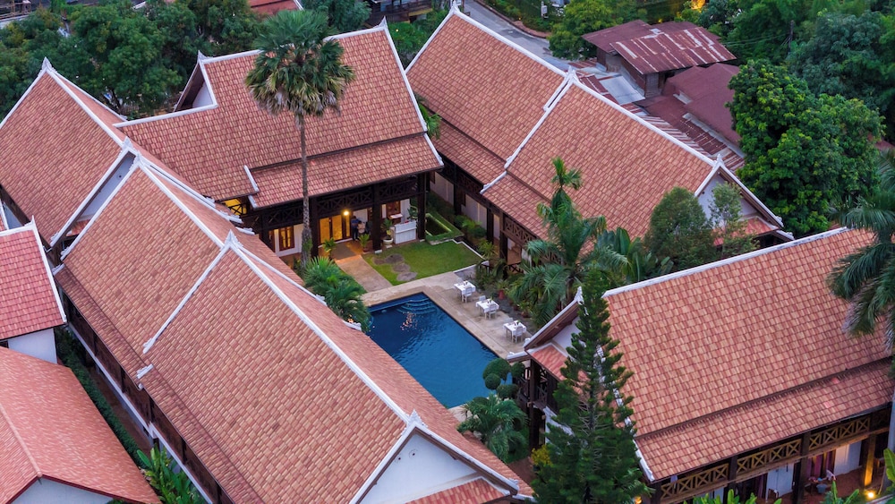 Muangthong Hotel 2/50