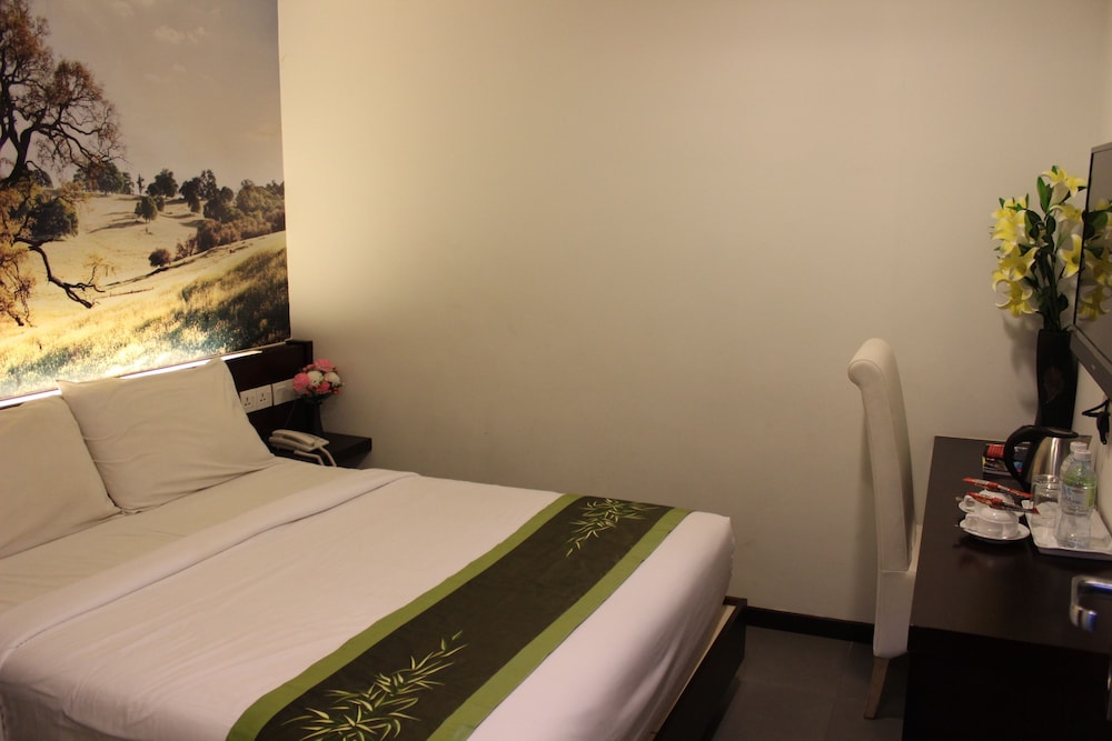 Swiss Hotel 18/70