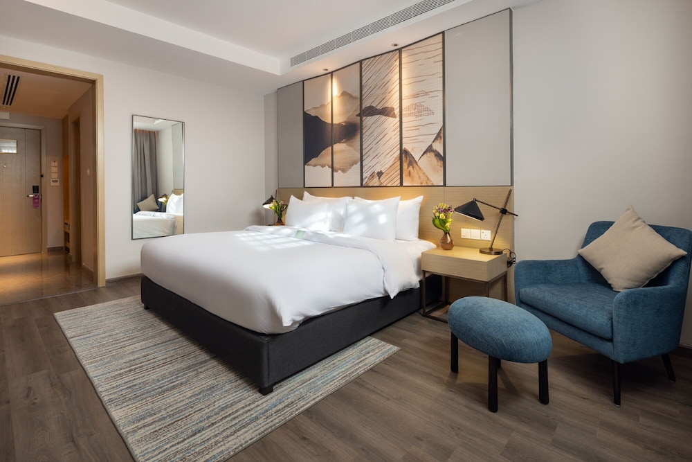 Standard KingBed