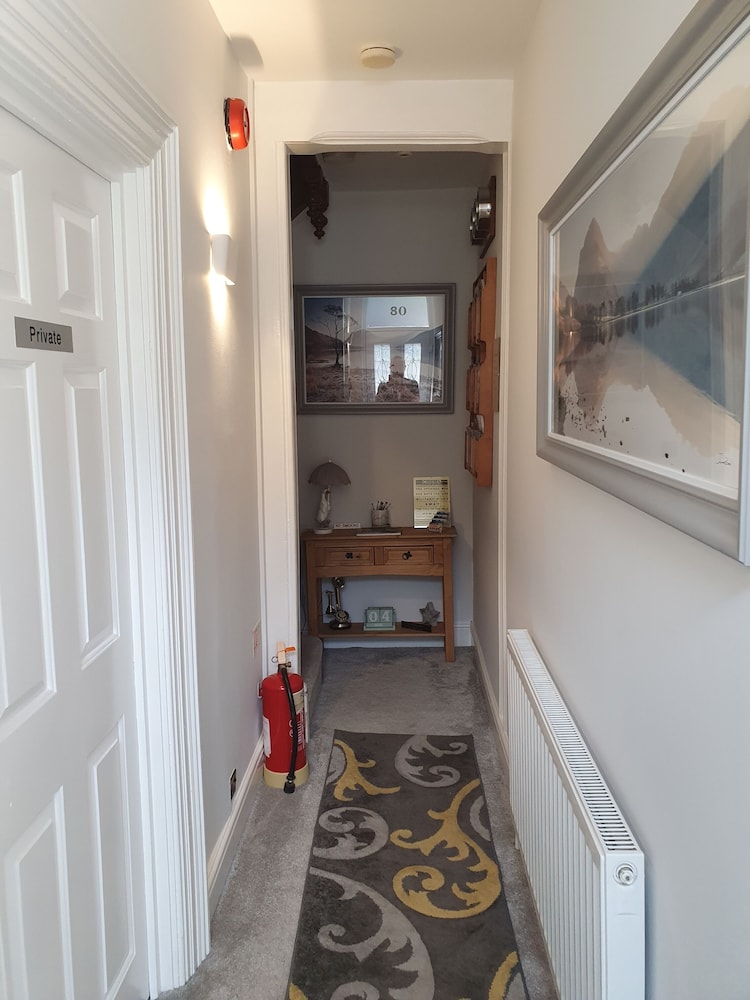 Number 80 Bed Then Breakfast 50/65