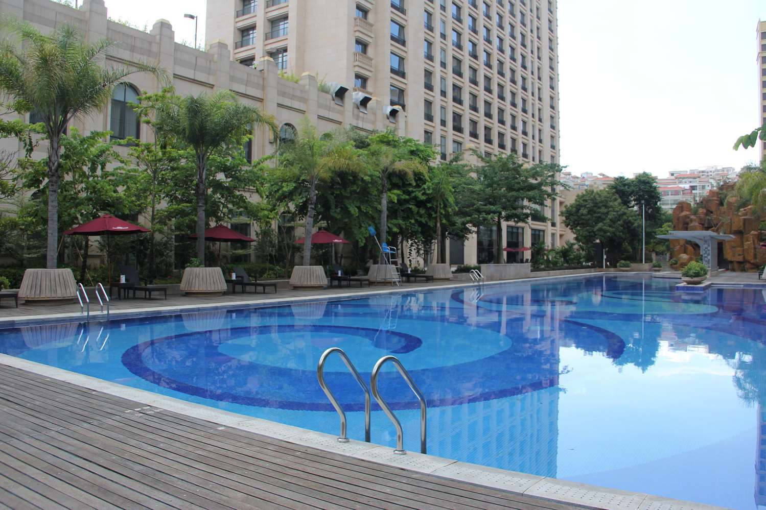 Howard Johnson by Wyndham Changsheng Plaza Meizhou 3/13
