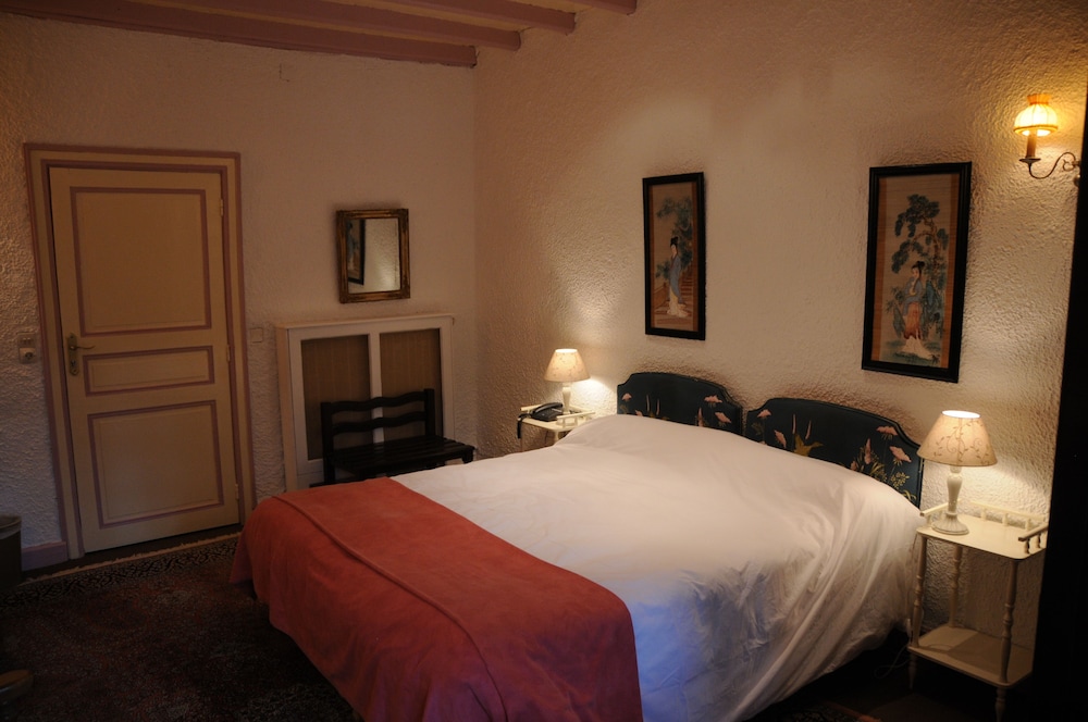 CHATEAU D AYRES 9/72