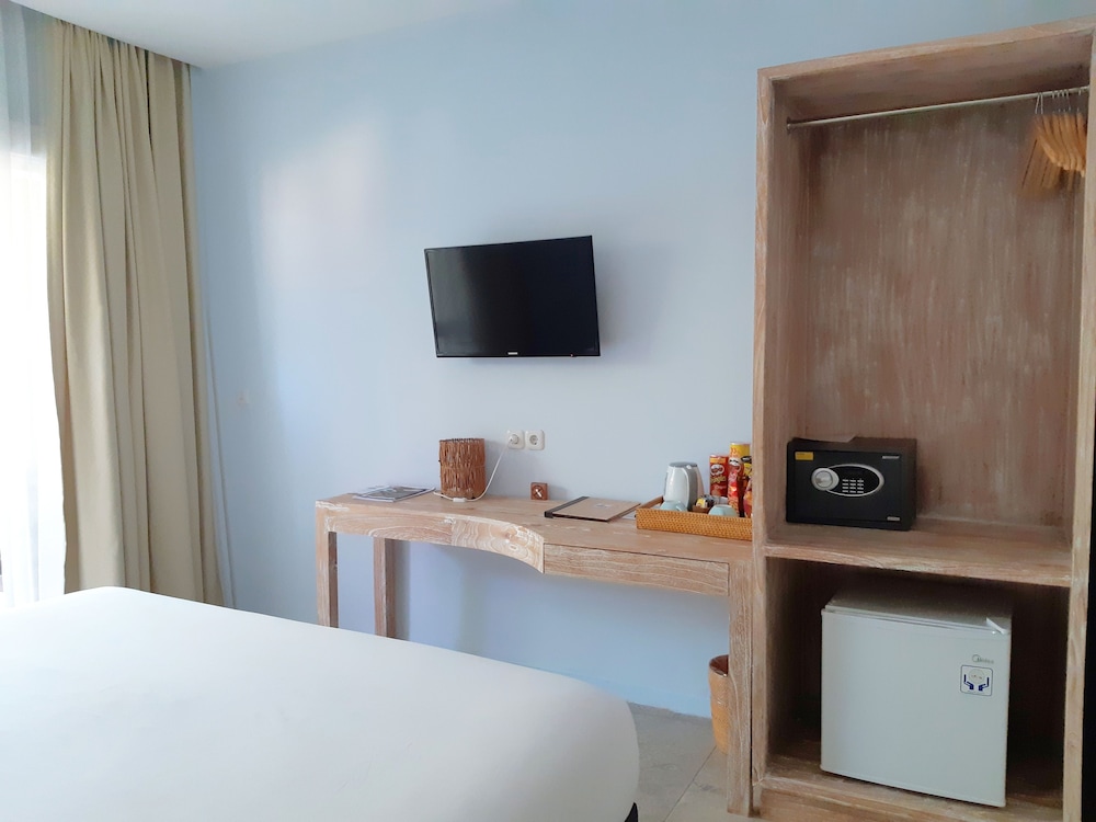 The Beach House Resort 20/70
