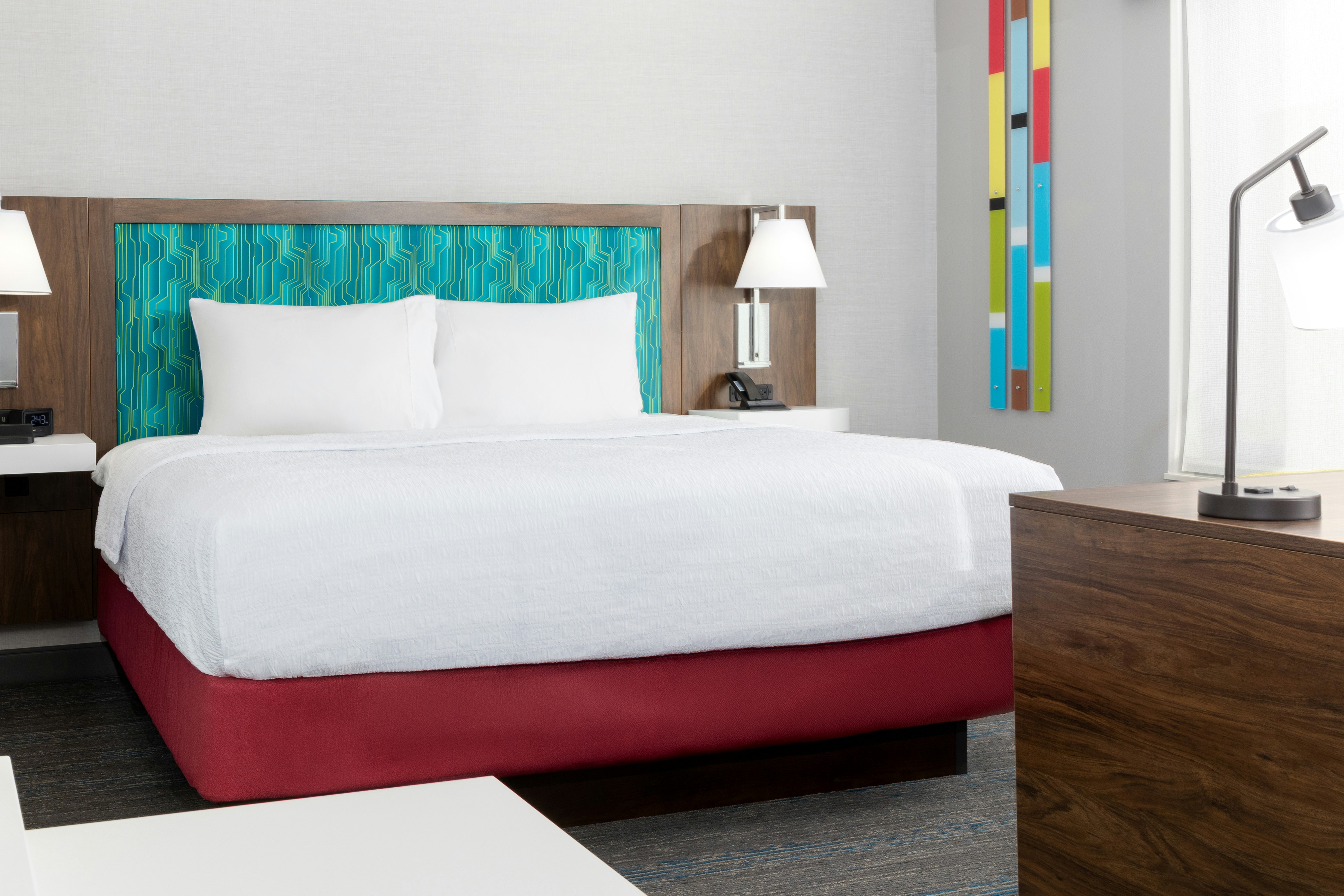 ROOM, KING BED