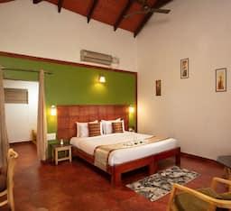 Room, Valley View