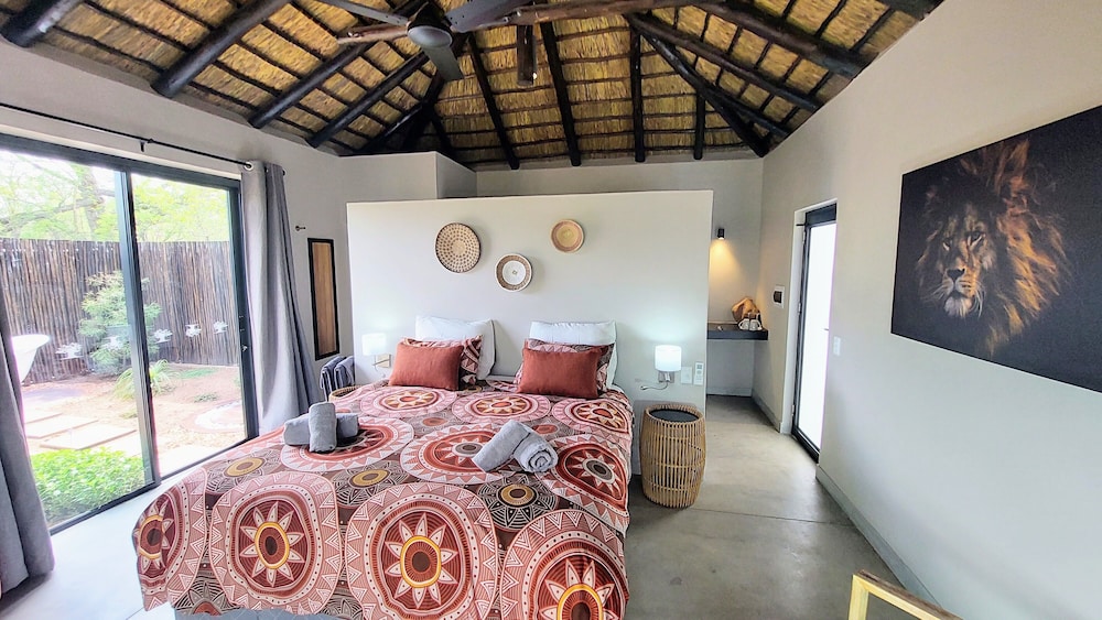 The Baobab Bush Lodge 10/50