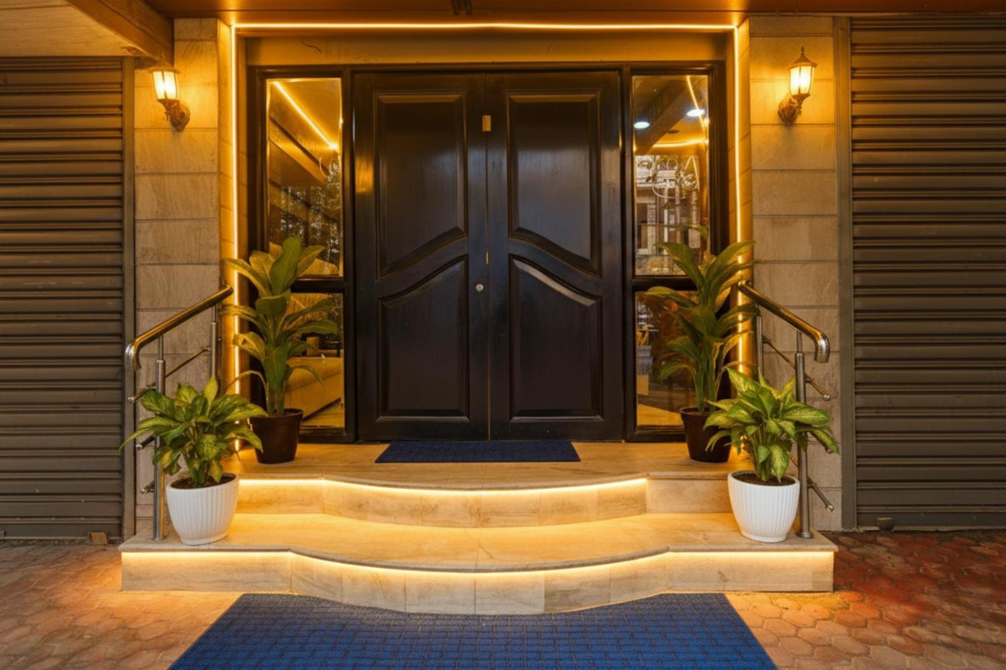 HOTEL GULSHAN INTERNATIONAL. 21/38