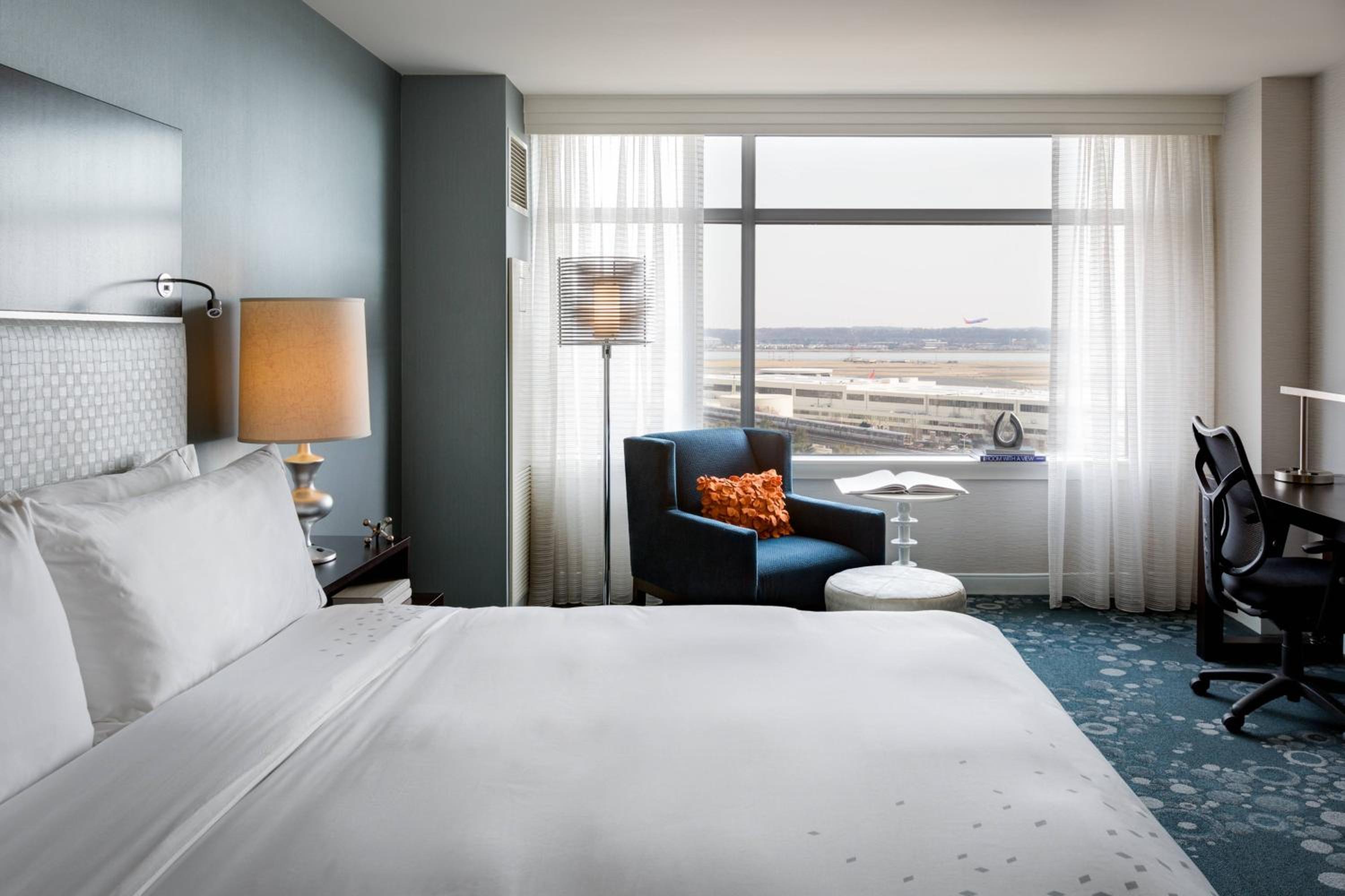 Room at Renaissance Arlington Capital View Hotel, ARLINGTON - VA