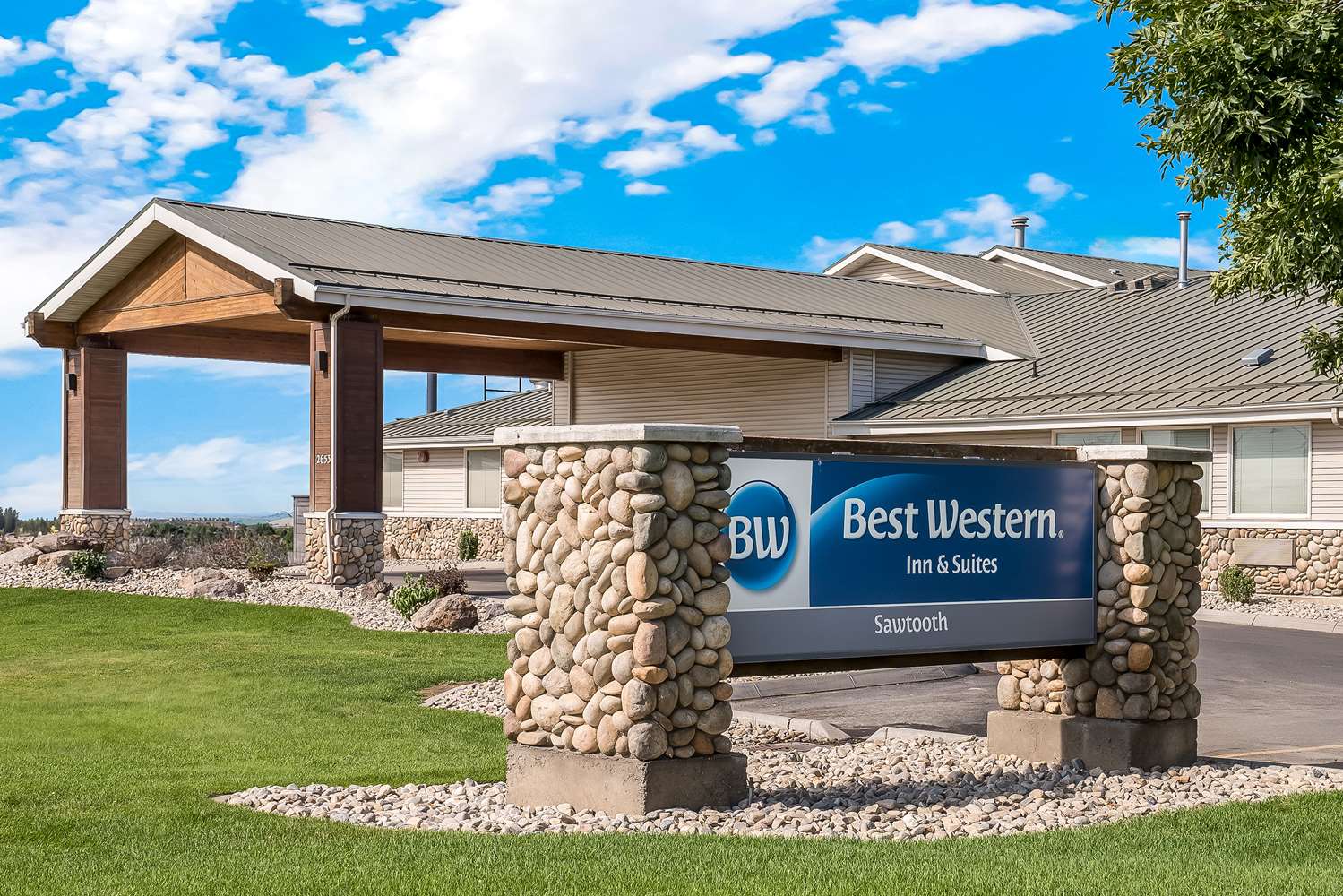 Best Western Sawtooth Inn & Suites 1/34