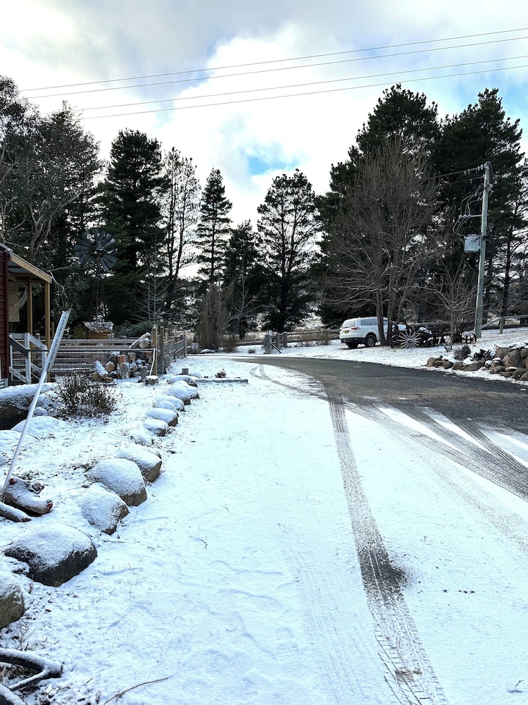 Carinya Village Jindabyne 28/50