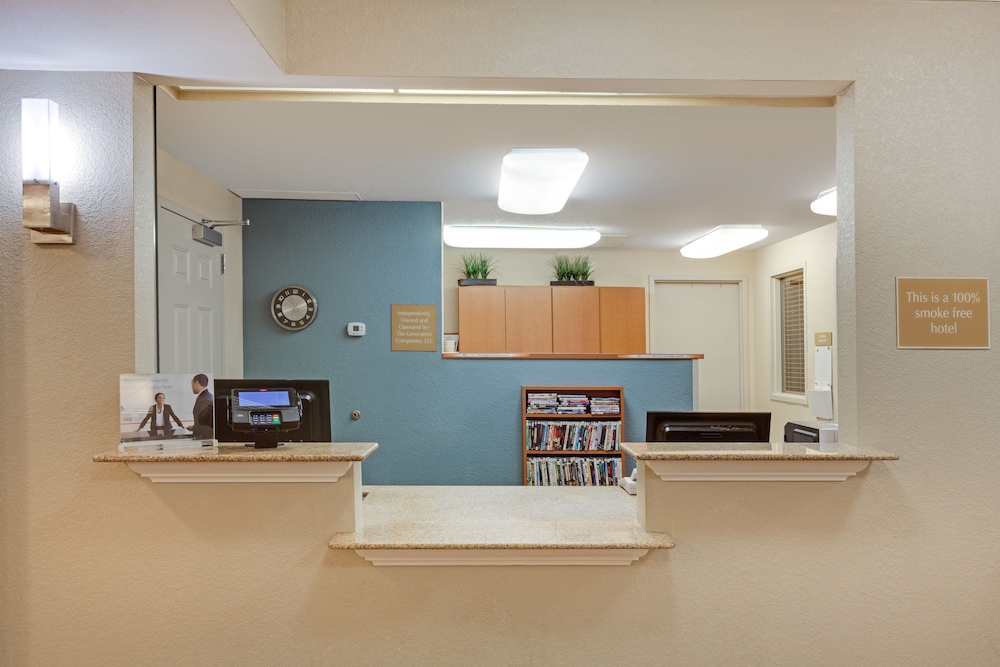Candlewood Suites Destin Sandestin Area 12/62