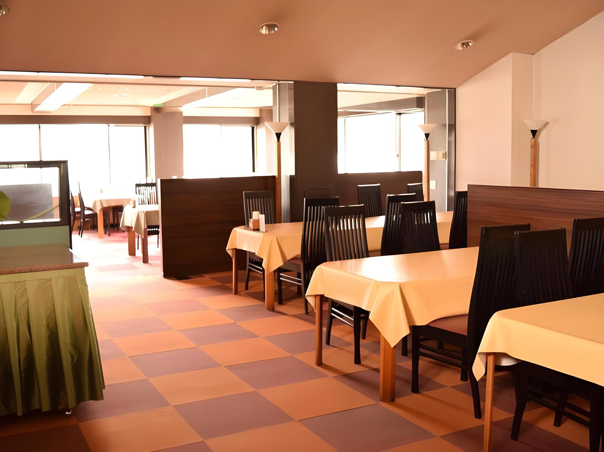 OND Hotel 32/37
