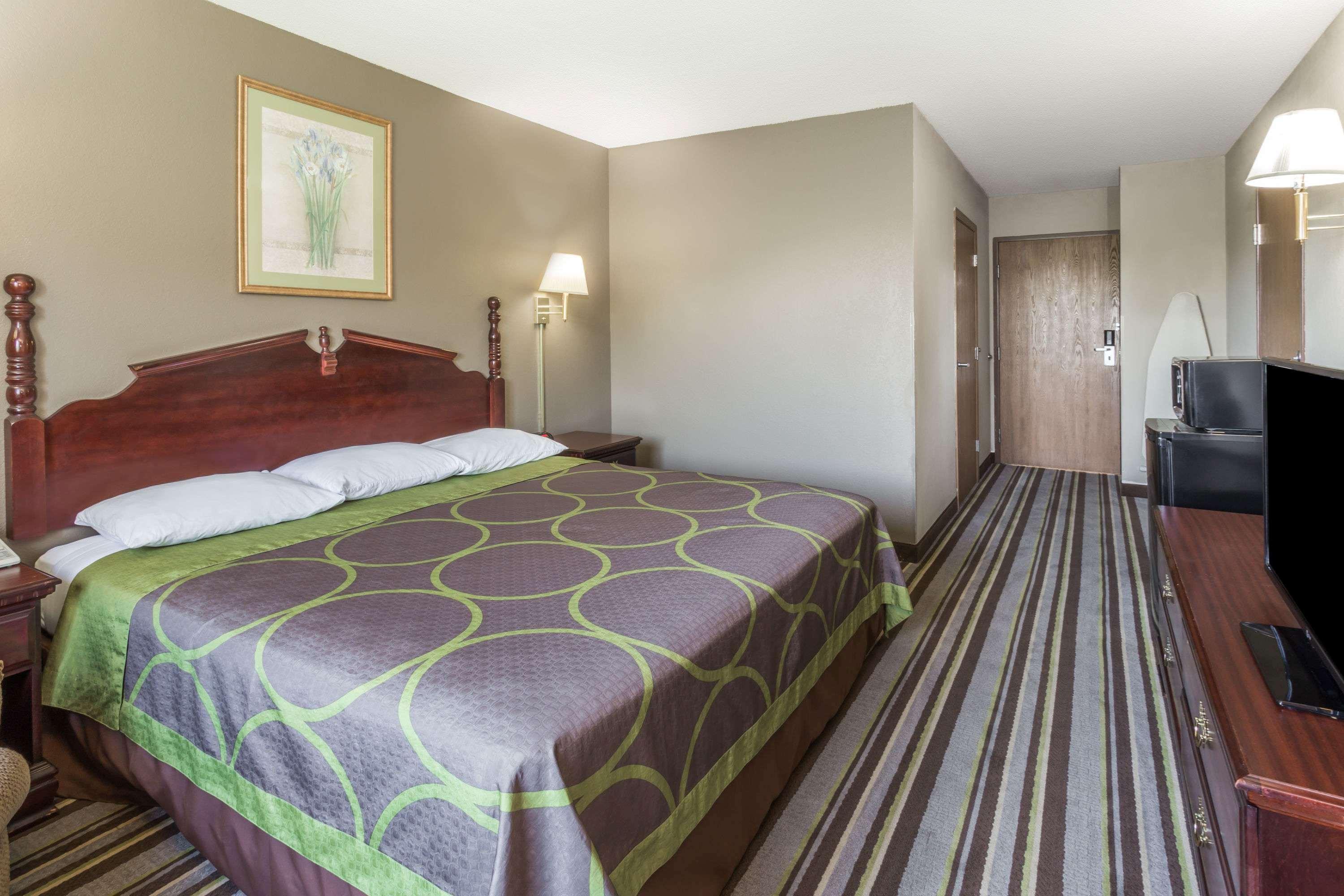 Room, Double Bed