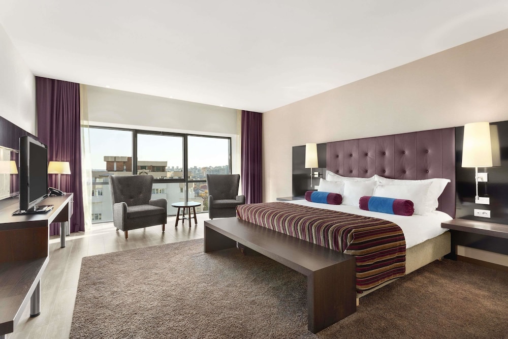 Ramada by Wyndham Pitesti 7/26