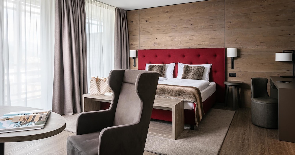 Ameron Davos Swiss Mountain Resort 47/77