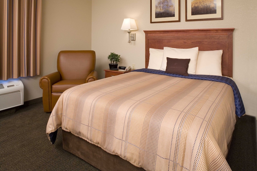 Candlewood Suites Murfreesboro 5/58
