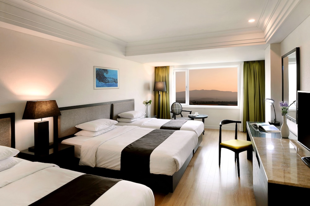 Jeju Oriental Hotel & Casino 14/65