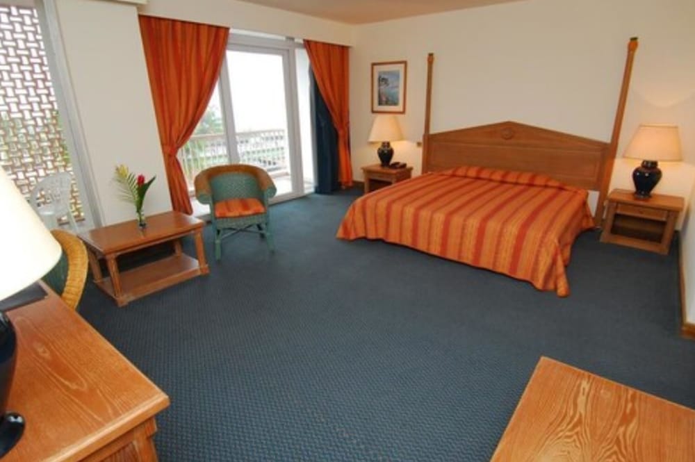 HOTEL LA BATELIERE 27/50