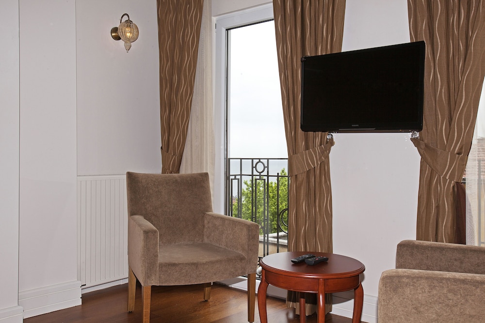 Aren Suites 28/44