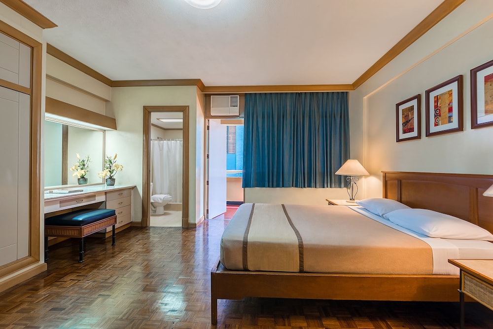 Tropicana Suites 31/74