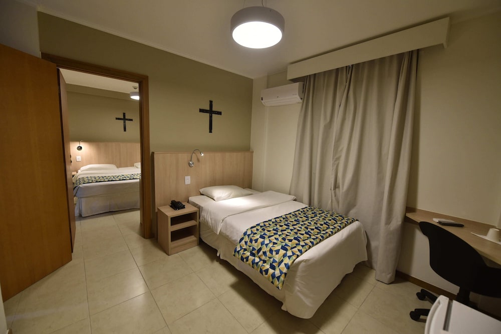 Hotel Rainha dos Apostolos 13/46