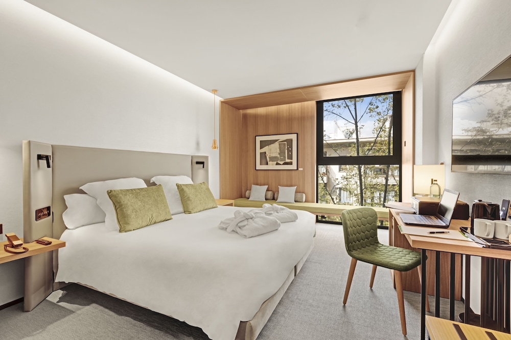 Room, Single, Double Bed
