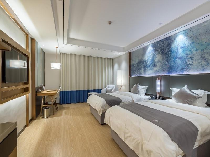 GreenTree Eastern Xuzhou High Speed Railway Station West Exit Station Hotel 8/60