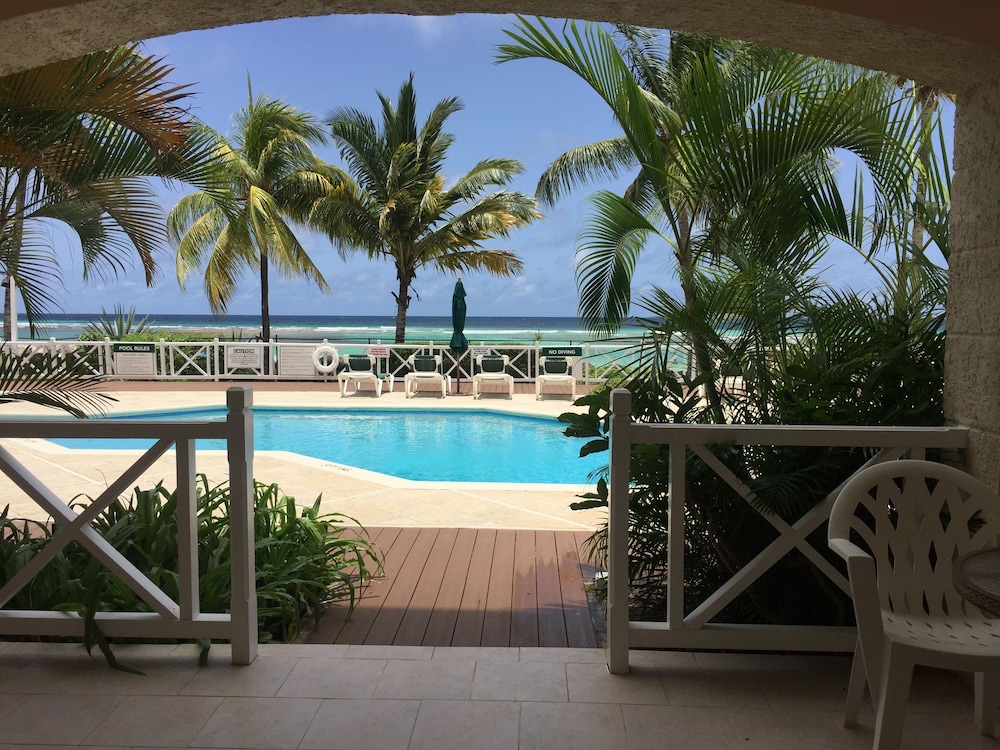Coral Sands Beach Resort 21/27