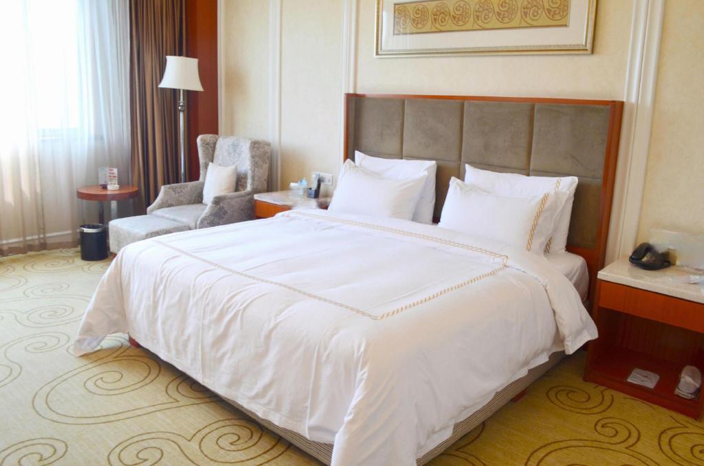 Hong Shan International Hotel 14/48