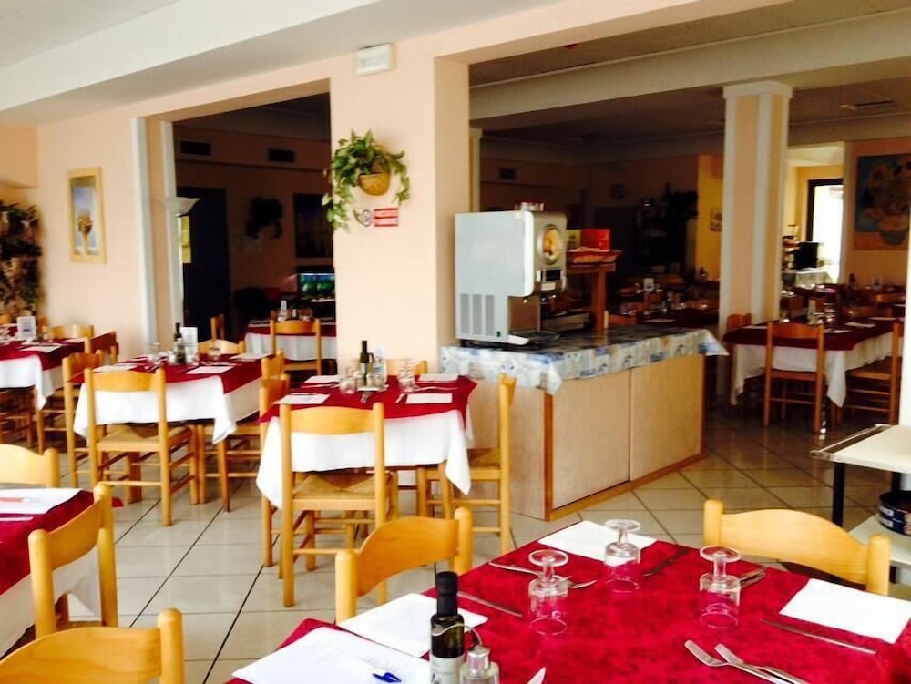 Hotel Santa Martina 12/16