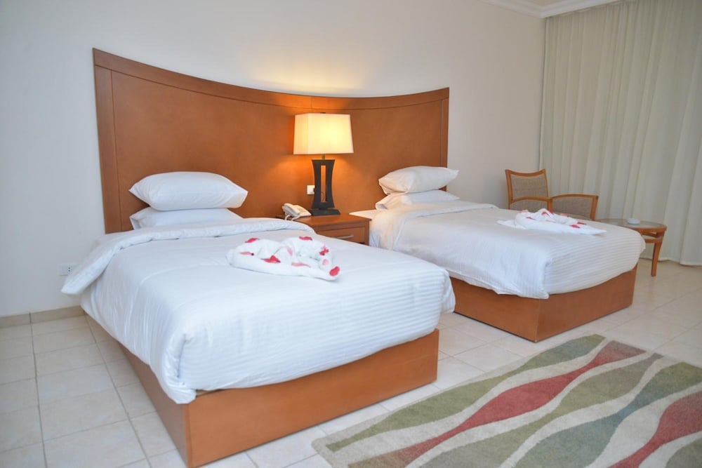 Old Vic Sharm El Sheikh 22/53