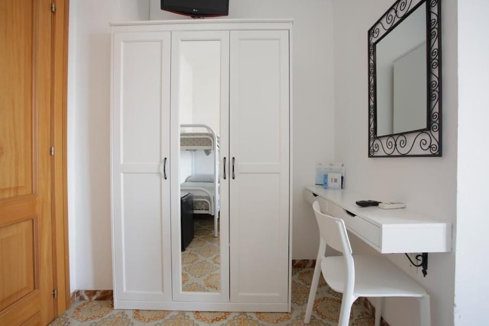 Hotel Bolivar 33/50