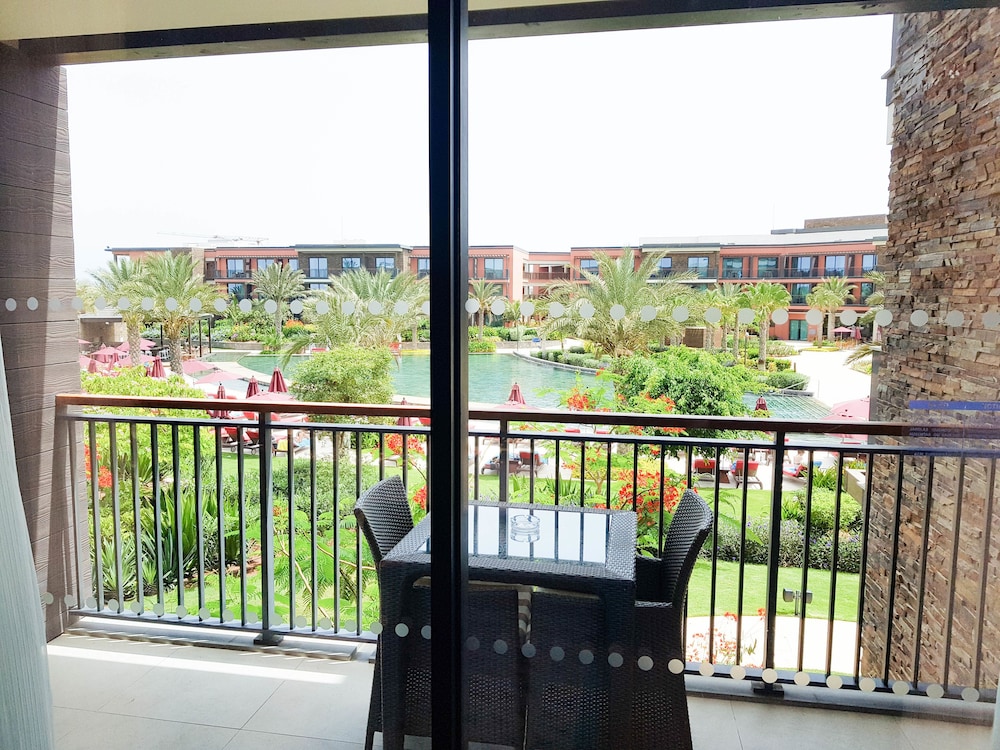 HILTON CABO VERDE SAL RESORT 39/81