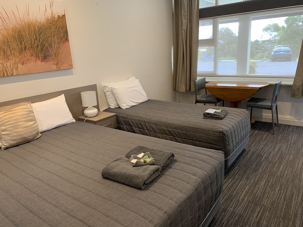 Robetown Motor Inn And Apartments 35/80