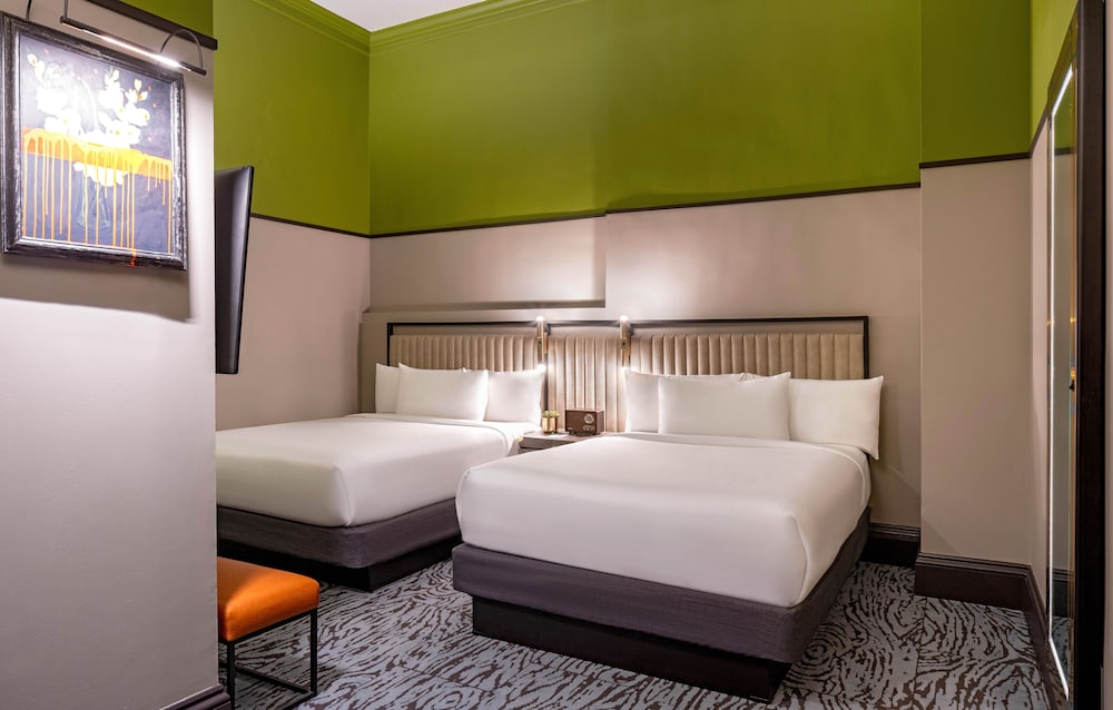 Standard, 2 Double Beds, No Window