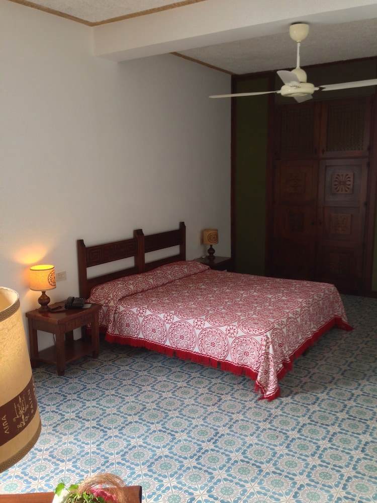 Hotel Carasco 20/71