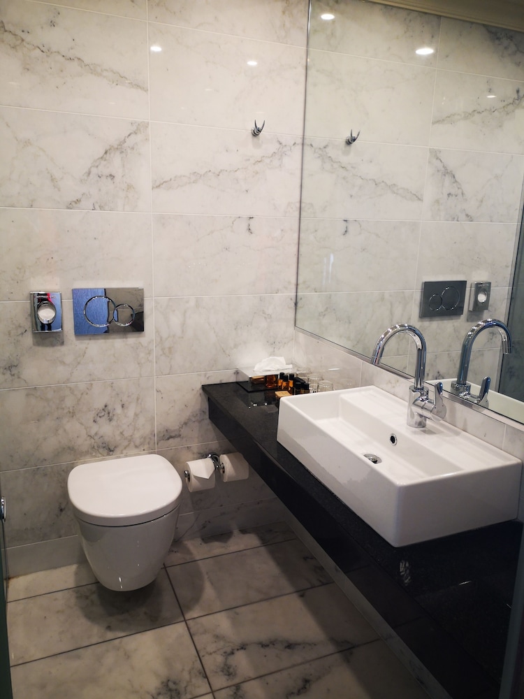 Victoria Hotel Galway 14/50