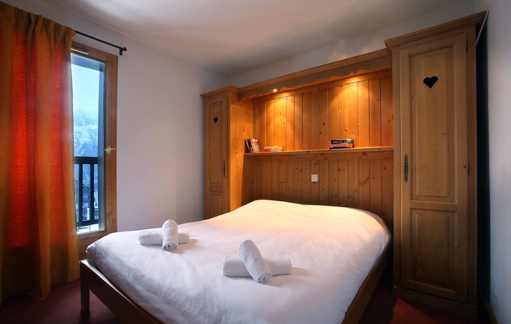 Chalet des Neiges - Oz en Oisans(Sat arr/dep only 7/50