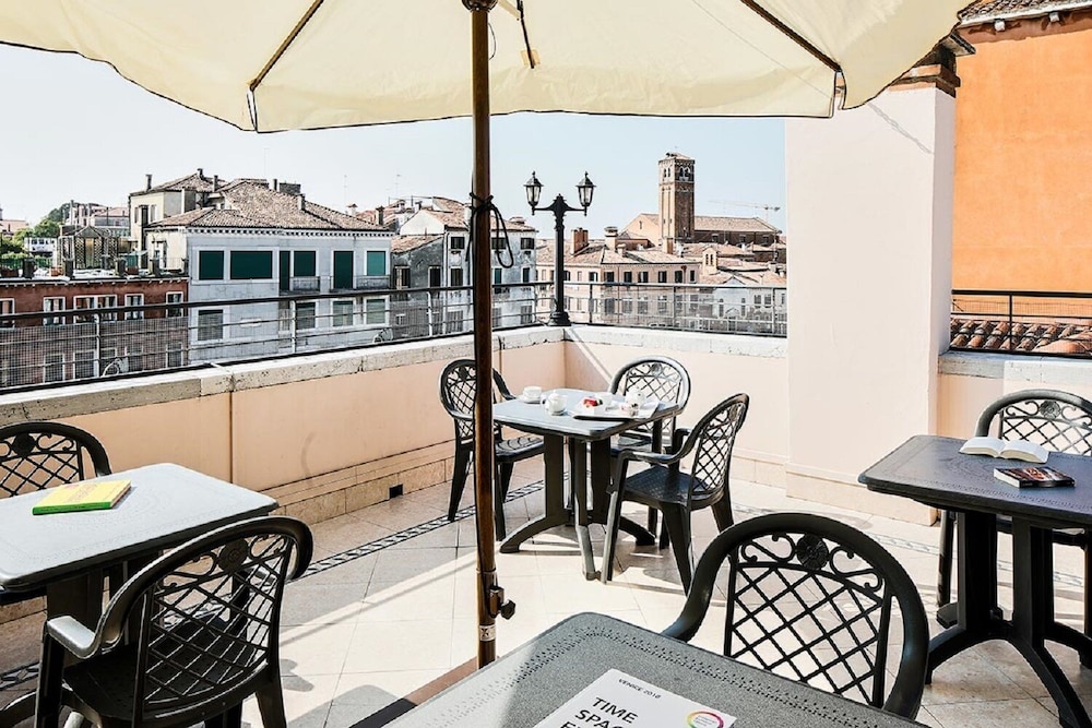 Hotel Ca Dogaressa 36/49