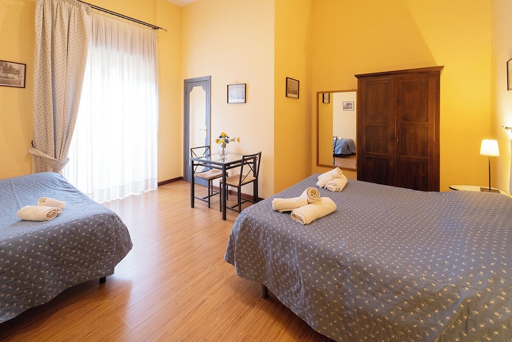 Family, Quadruple, Queen Bed, Annex
