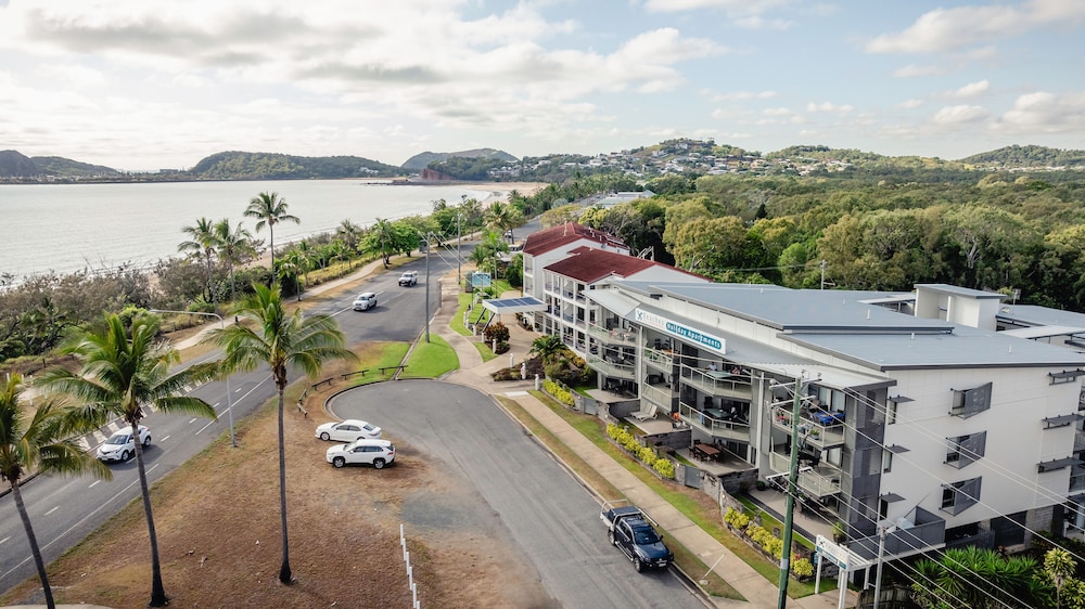 Beaches On Lammermoor Apartments in Lammermoor