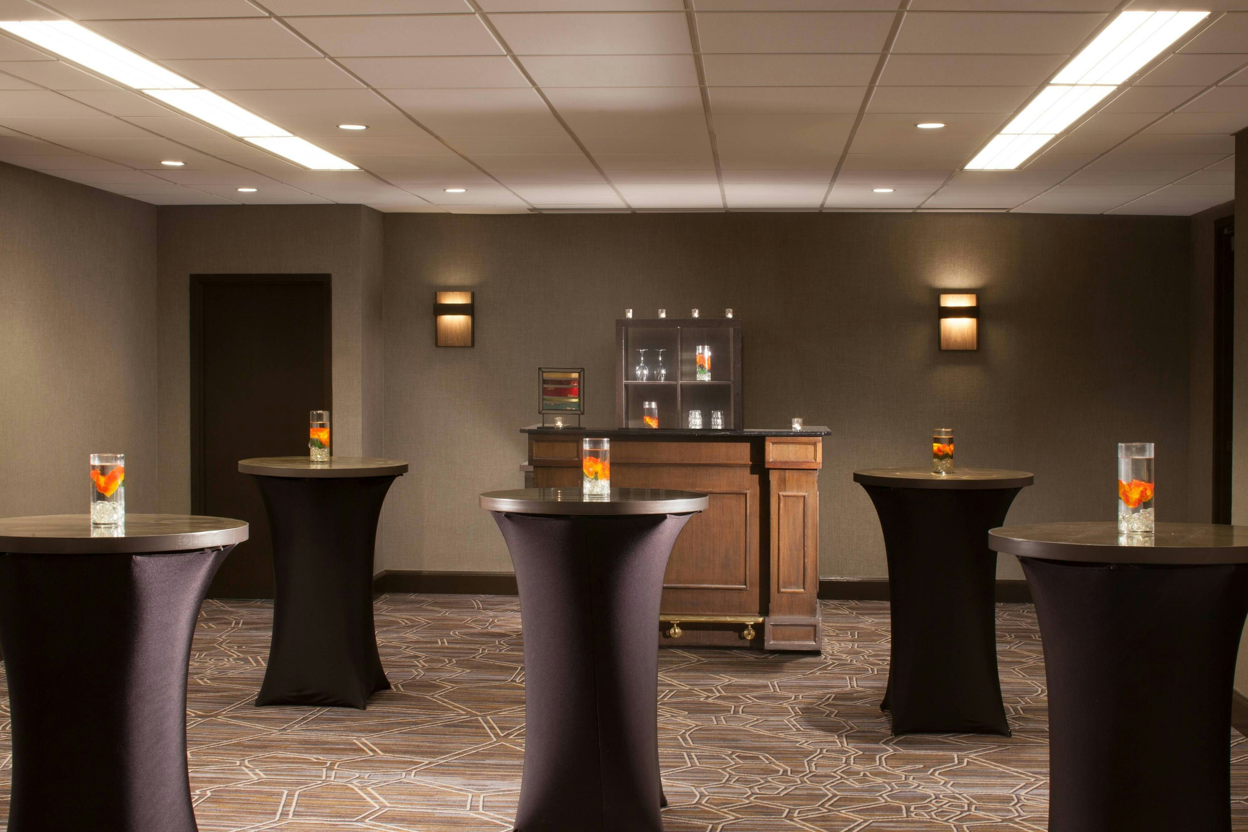 Dallas Fort Worth Airport Marriott 58/60