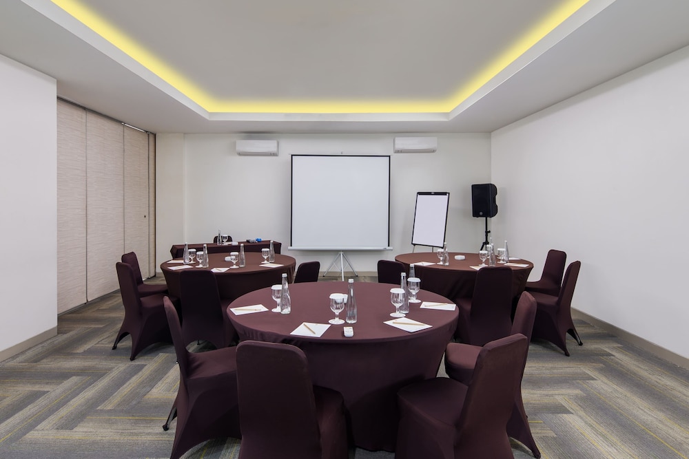 Amaris Hotel Pancoran 28/33